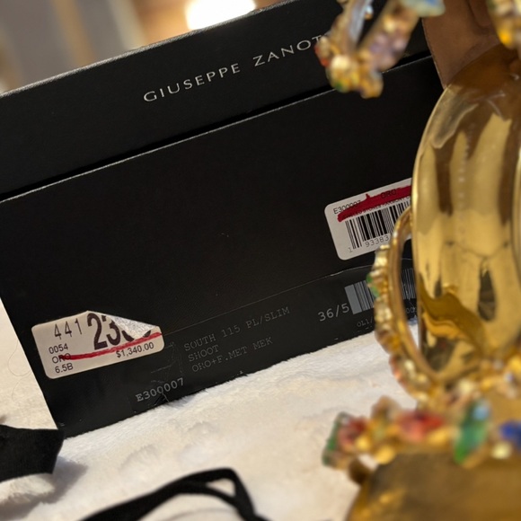 Giuseppe Zanotti South 115 Vinyl Sandals - Picture 14 of 15